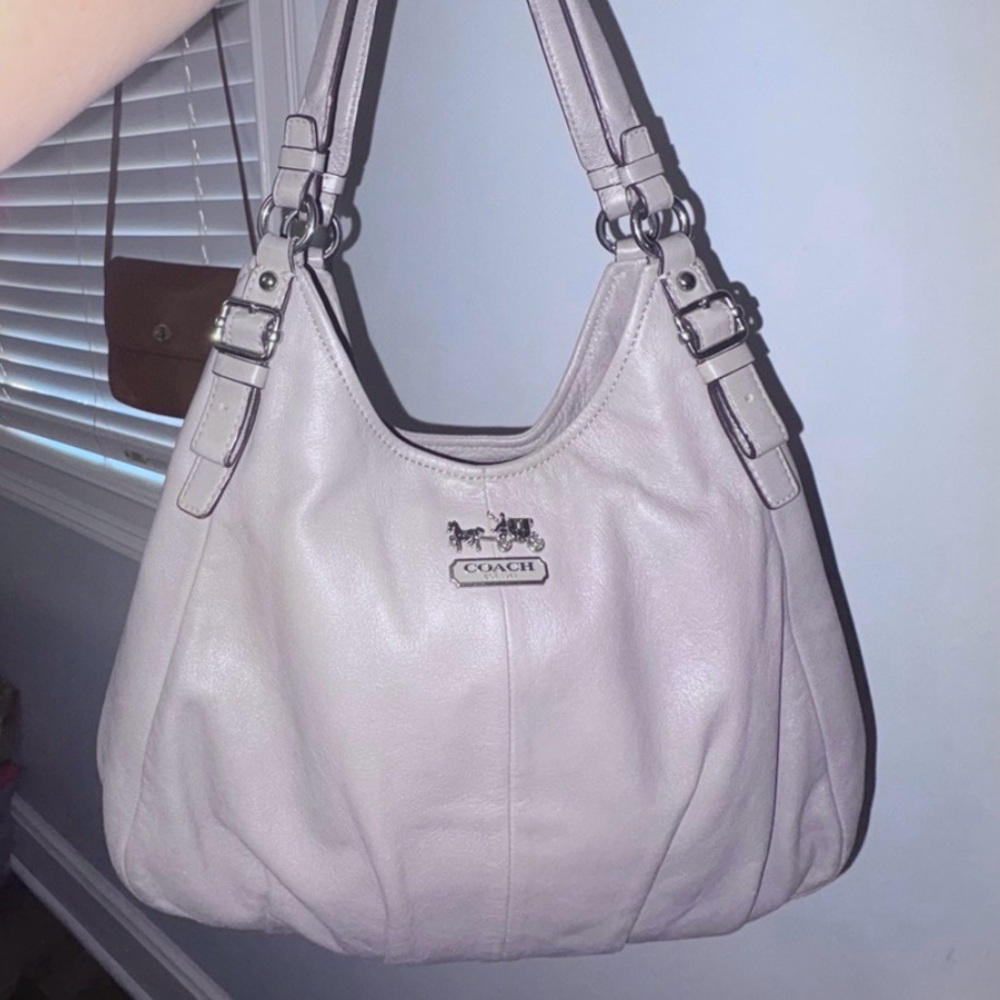 Coach Madison Maggie All Leather Hobo Style Shoulder Bag In Grey - Picture 2 of 16